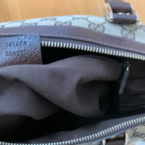 Authentic Gucci Mono Canvas GG Abbey Tote - Picture 5 of 8